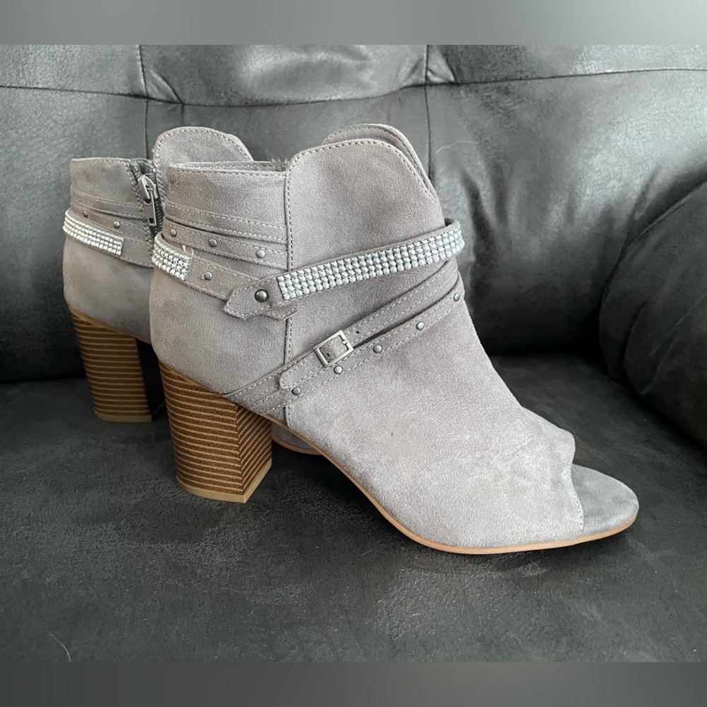 💚 SO peep toe ankle boots with bling. size 10. NWOT - Picture 2 of 10